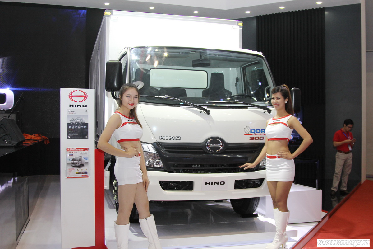 VMS 2015: Những mẫu xe tải hầm hố của Hino-6