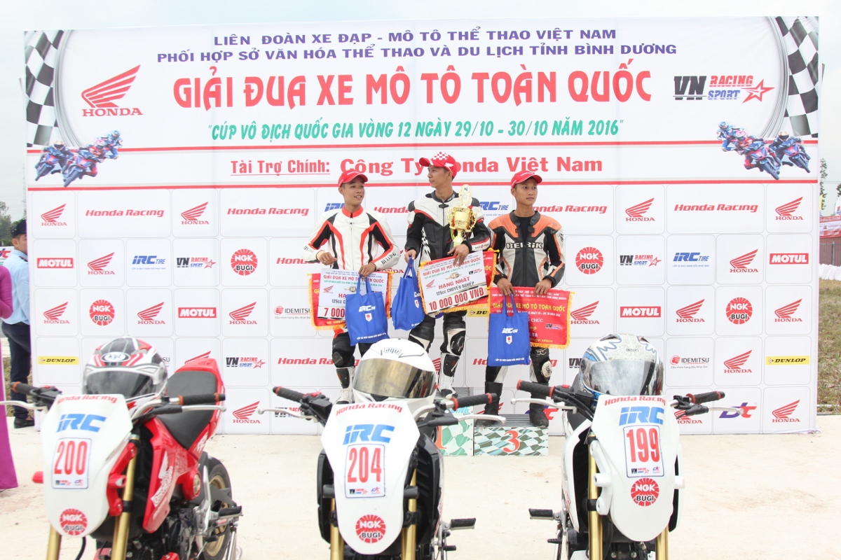 Honda Winner tranh tài trên đường đua chuẩn Nhật tại Bình Dương_21