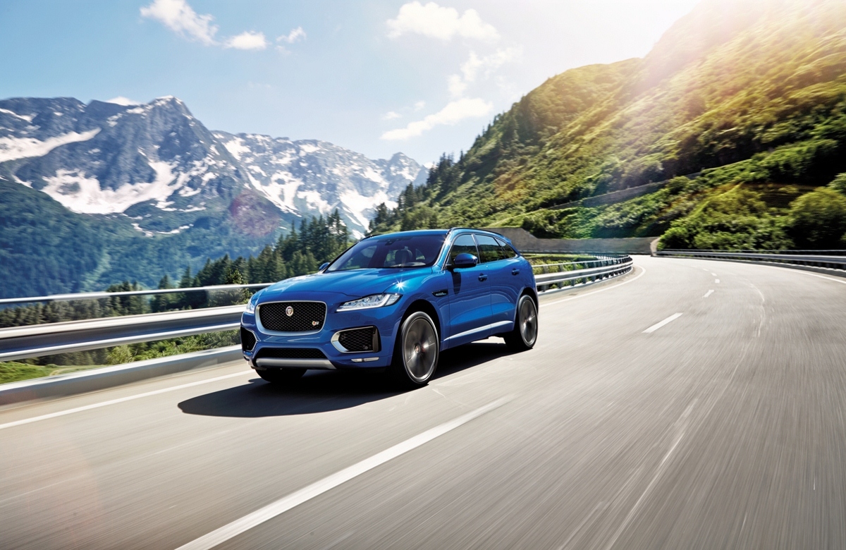 Mẫu SUV Jaguar F-PACE 2016 được lòng phái đẹp_2