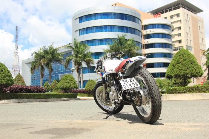 Do-xe-lai-Cafe-Racer-Bobber-tu-Honda-GB400-anh-3