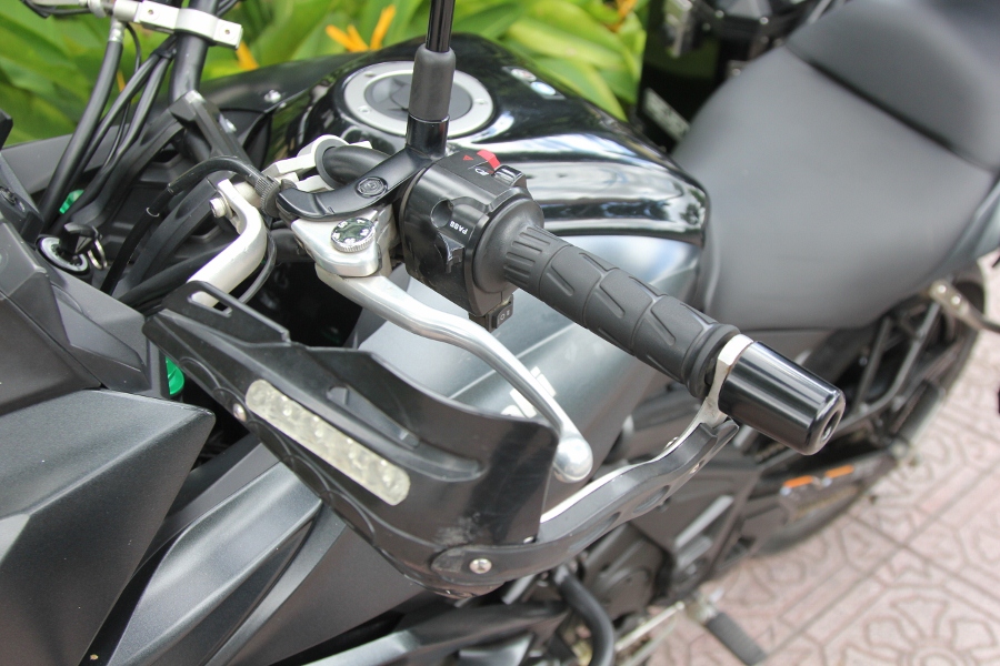 Kawasaki-Versys-650-mo-to-gia-hoi-cho-mua-phuot-cuoi-nam-anh-4