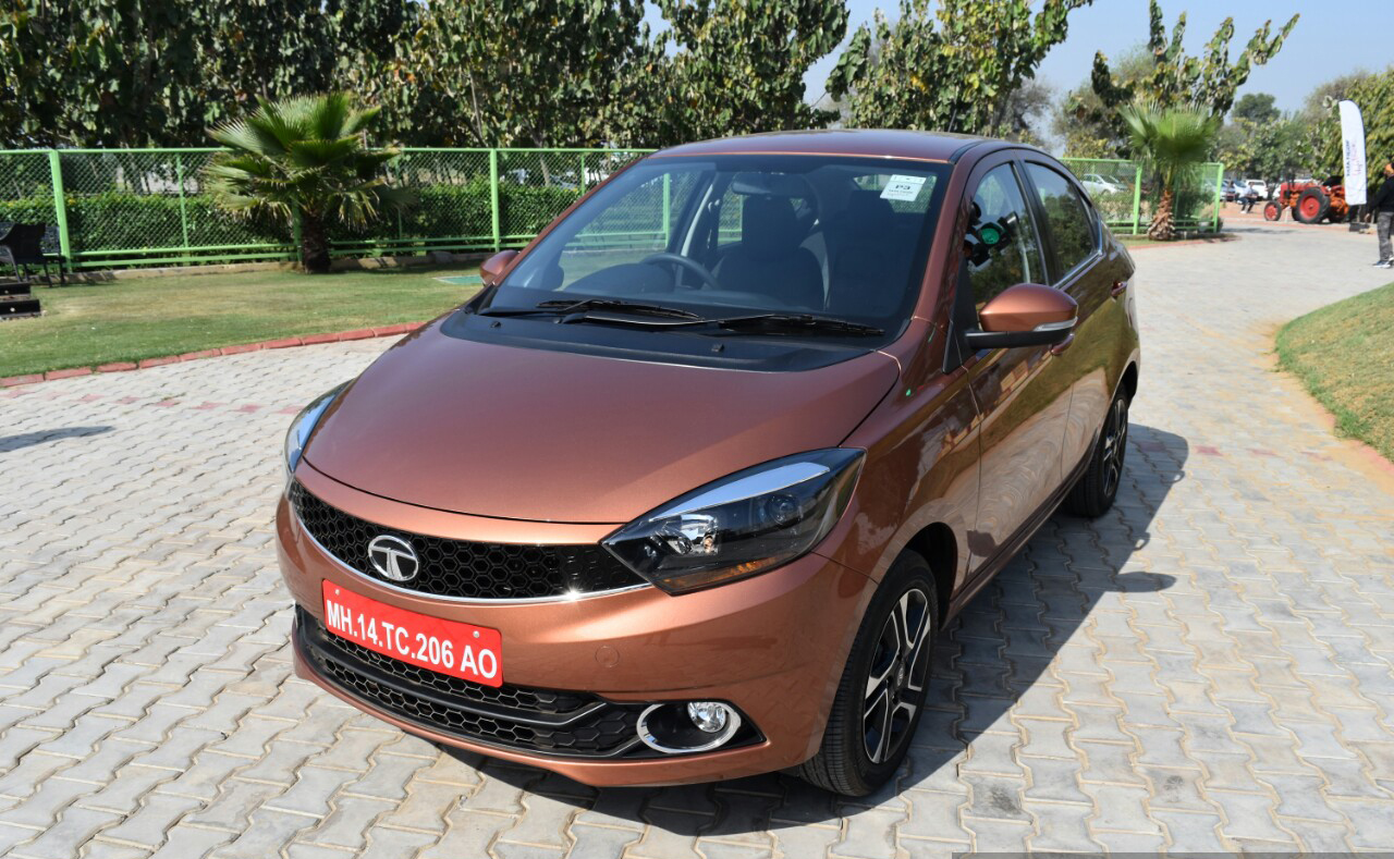 Vì sao sedan Tata Tigor 2017 có giá chỉ 200 triệu đồng