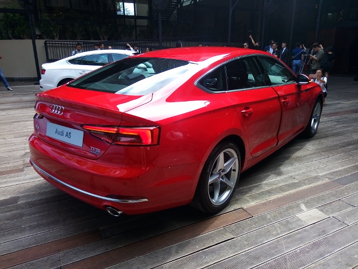 Audi-Viet-Nam-trieu-hoi-xe-A4-va-A5-Sportback-de-thay-nep-chi-anh-2