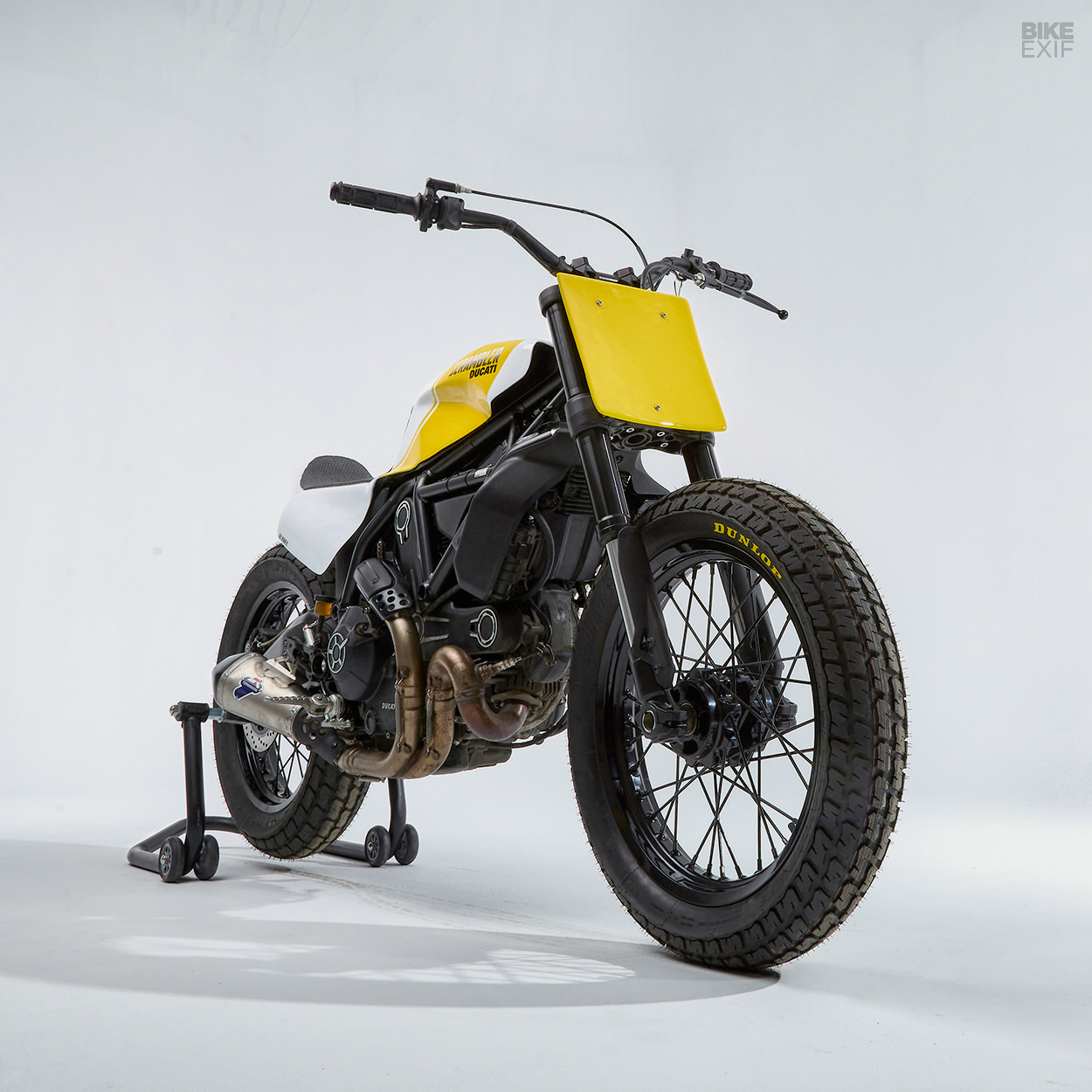 Ducati-Scrambler-cuc-ngau-sau-khi-do-Tracker-anh-4