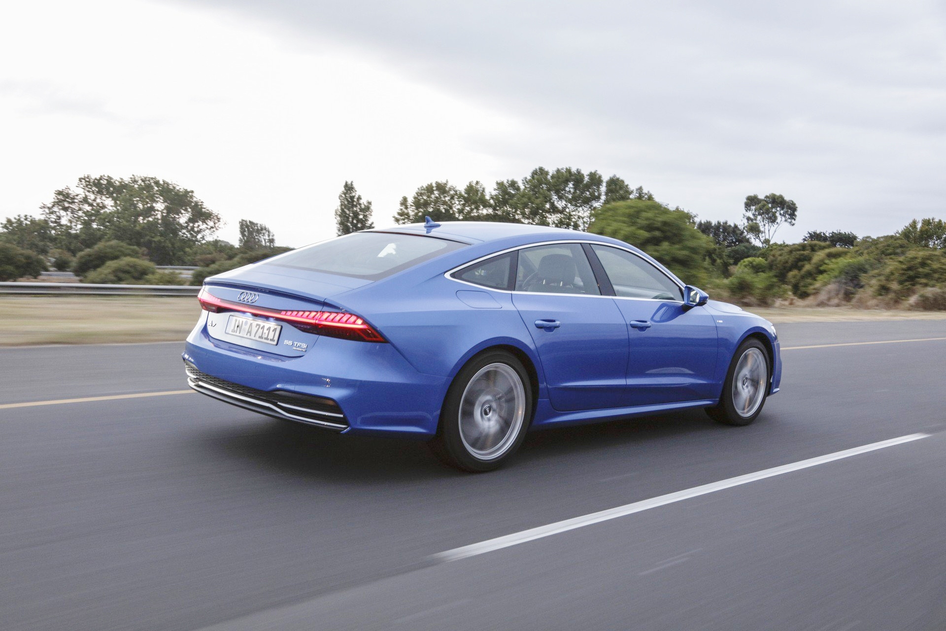 Audi-A7-Sportback-2019-manh-335-ma-luc-gia-tu-68000-USD-anh-6