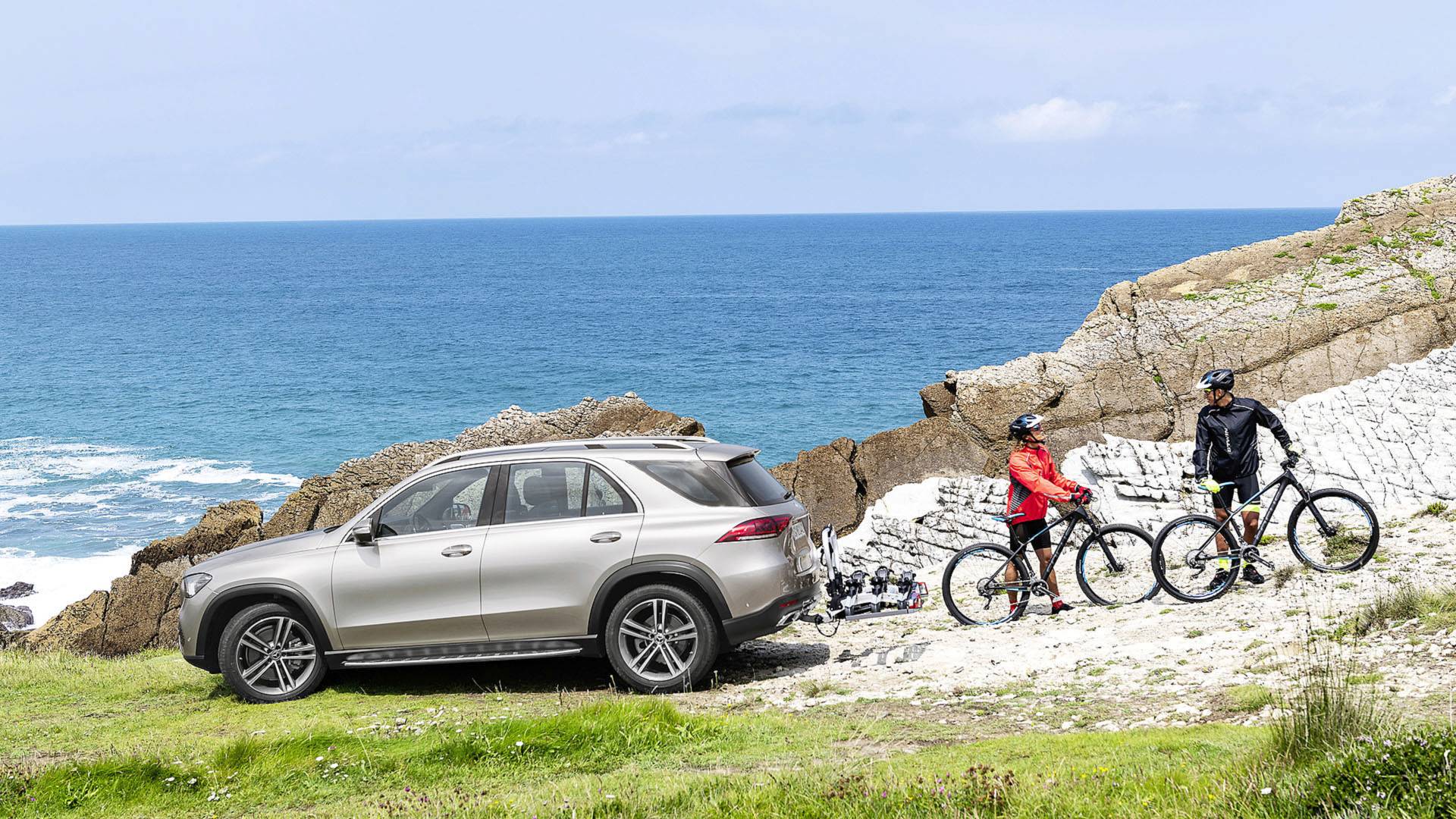 SUV-Mercedes-Benz-GLE-2019-ap-dung-cong-nghe-chong-lat-xe-anh-7