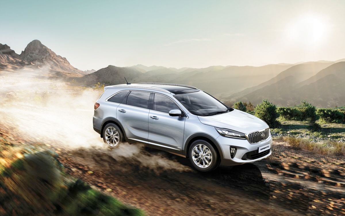 Kia-Sorento-2019-chinh-dang-dep-them-hop-so-tu-dong-8-cap-anh-2