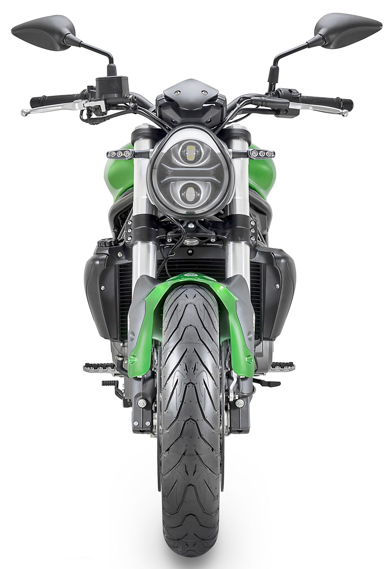 Benelli-752S-2019-Doithu-moi-cua-Ducati-Monster-anh-4