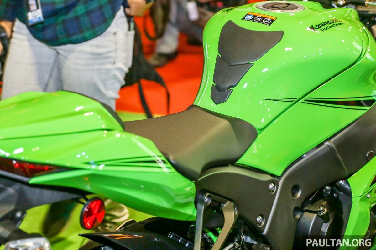 Kawasaki-ZX-10RR-2019-anh-7