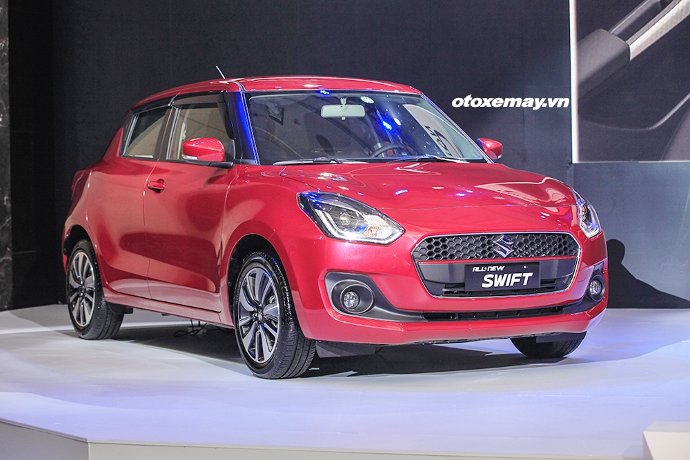 Xe-moi-ra-mat-dip-can-Tet-Suzuki-Swift-2019-anh-1