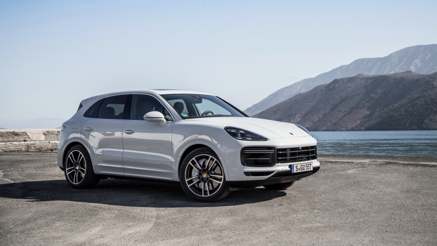 Top-xe-hap-dan-nhat-2018-Porsche-Cayenne-Turbo-anh-2