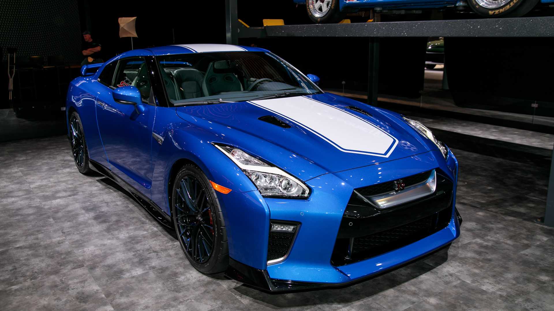 Nissan GT-R bản kỷ niệm 50 năm đến tay người dùng trong tháng 8