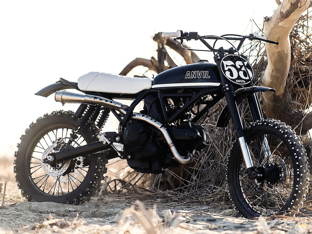 Ducati trình làng hai bản độ Scrambler đặc biệt ấn tượng