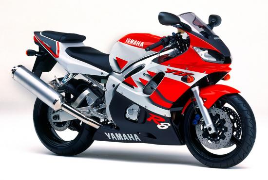 19-nam-bien-doi-yamaha-r6-1998-anh1