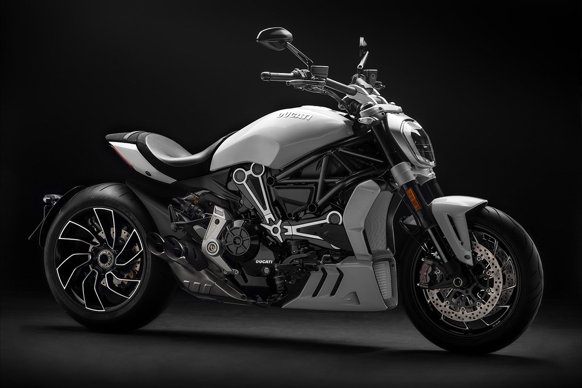 Ducati XDiavel S 2018 thêm ngầu với màu trắng “băng giá”