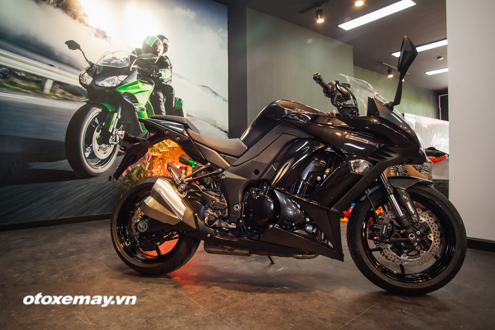 Hình ảnh chi tiết Kawasaki Z1000SX tại Hà Nội