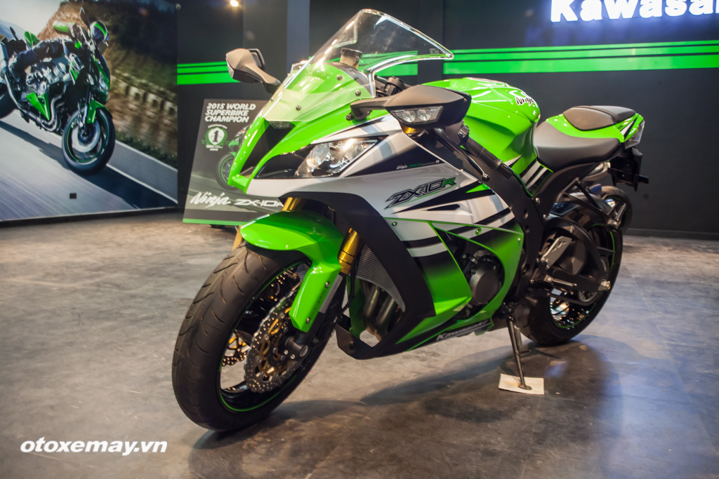 Kawasaki ZX-10R: thể thao và tốc độ