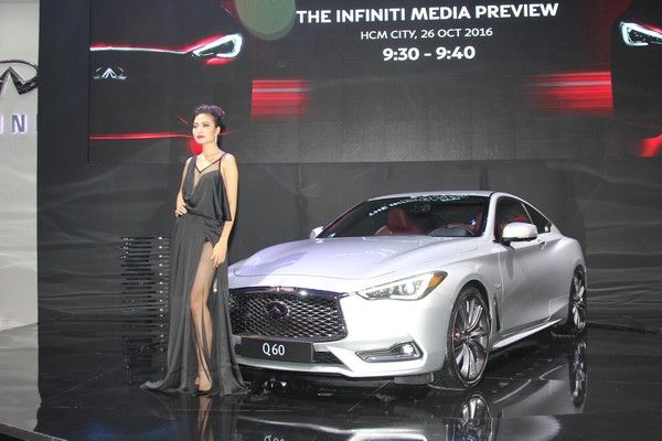 Infiniti mang Q60 trình làng tại VIMS 2016