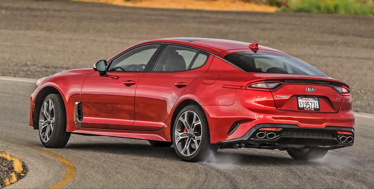 Kia_Stinger_2018_3