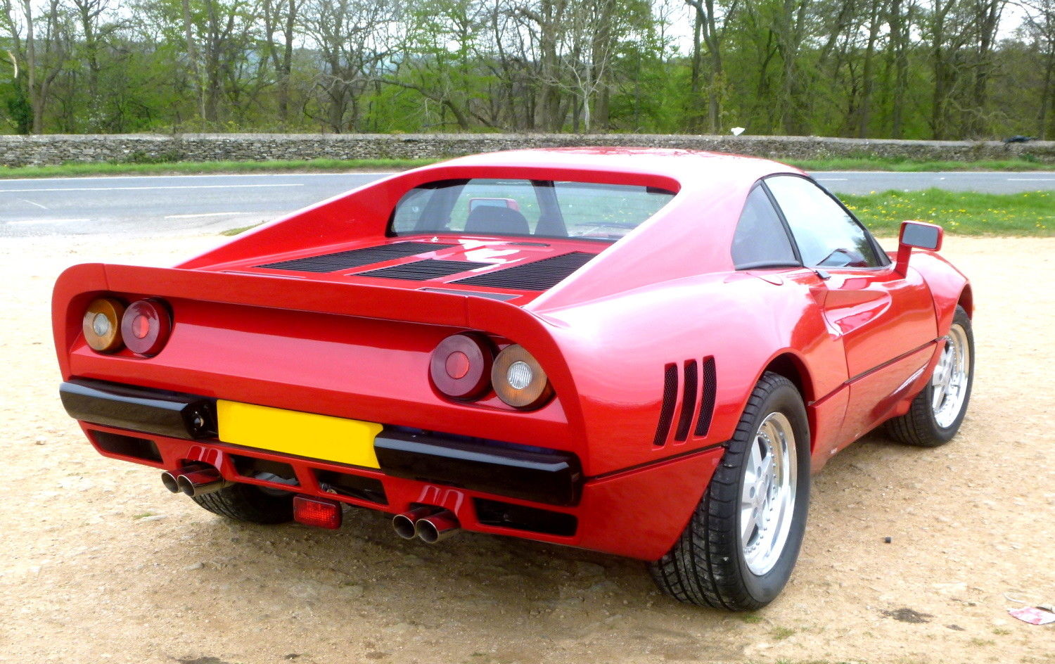 ferrari-288-gto-toyota-mr2-2