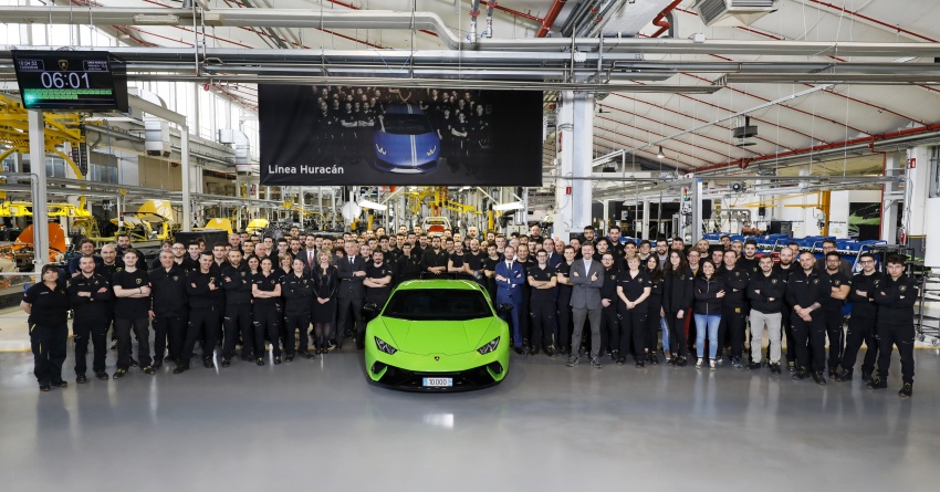 Lamborghini Huracan thứ 10.000 xuất xưởng, sẽ có phiên bản kế tiếp