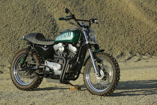 Xe độ scrambler chất lừ của bóng hồng Mỹ