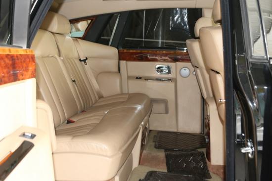 Bắt gặp Roll-Royce Phantom “Rồng” được bán tại chợ xe cũ Sài Gòn_ảnh11