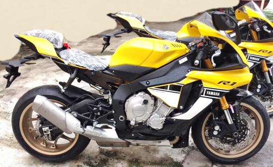 Yamaha R1 2016 bản đặc biệt vừa về Sài Gòn đã giảm giá “như ngựa phi”